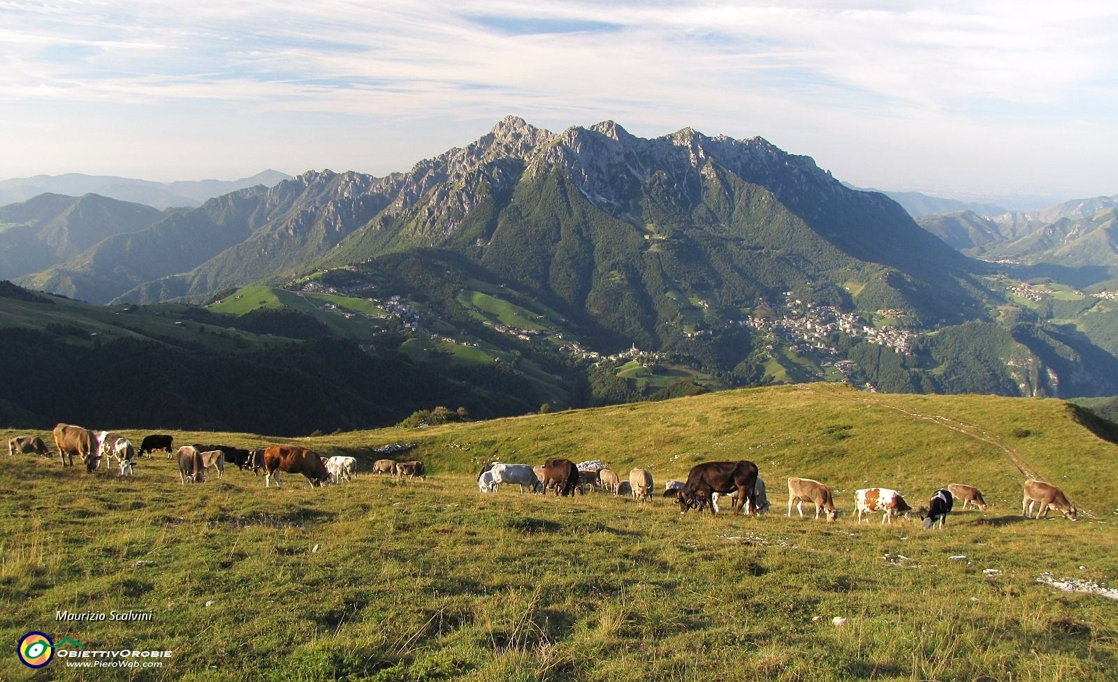 01 Alpe Arera, con vista sull'Alben....JPG